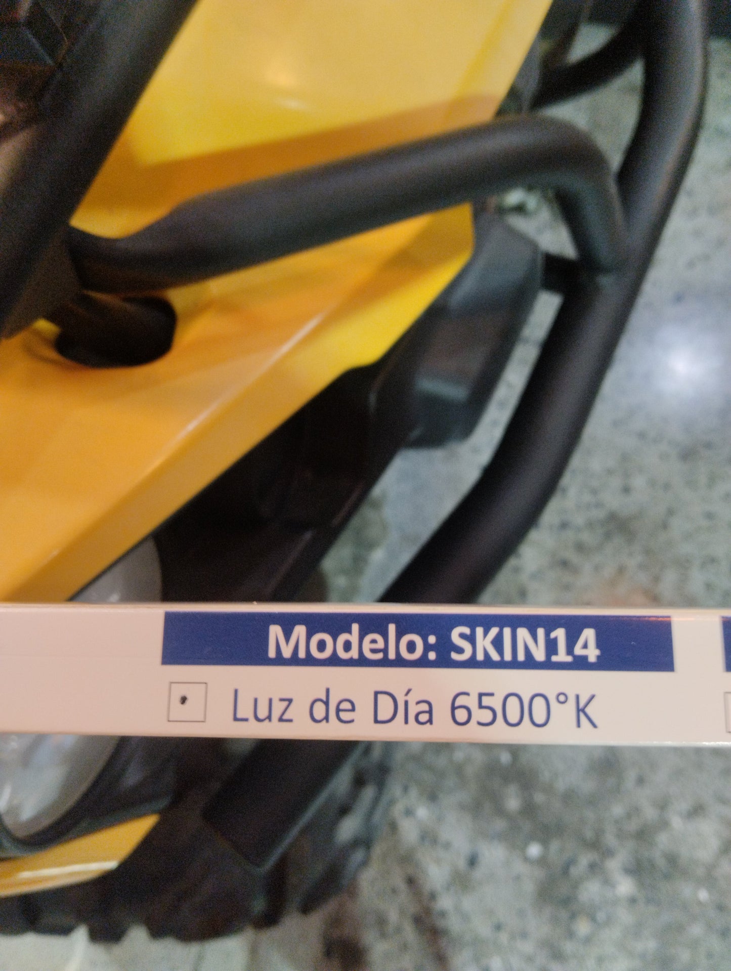 LAMPARA SLIM 14W 64K LUZ FRÍA LUMMI SKIN14/LD