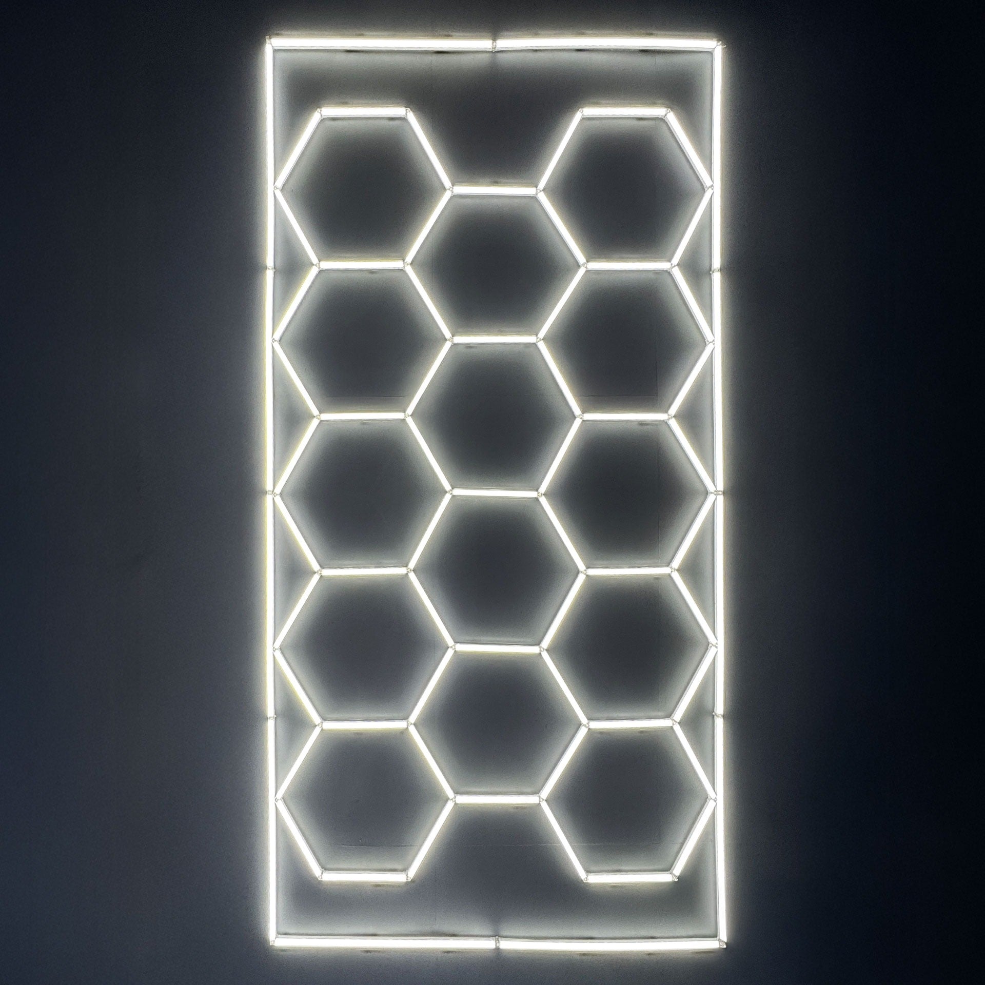 KIT SUSPENDIDO HEXAGONAL LED 610W 67,100LM 40K LUZ NEUTRA TL APP HP-LED-KIT