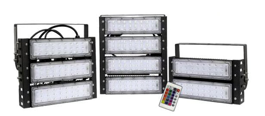 Reflector LED Exterior Modular RGB 120-240V IP66 con memoria de configuración *Incluye Control Remoto Negro 150W RGB TRIANA150WRGB