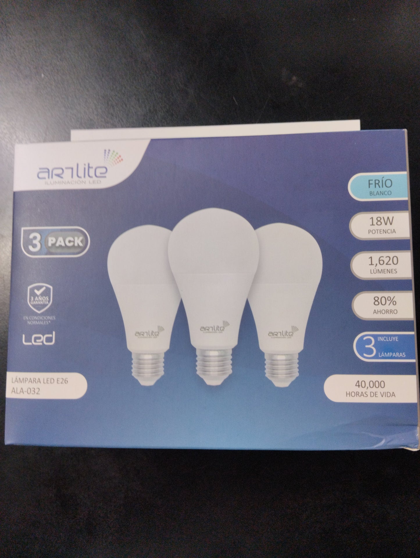 Foco lámpara led blanco frio 3 pack 18W bulbo E26 100-140V interior IP20 (ALA-032).